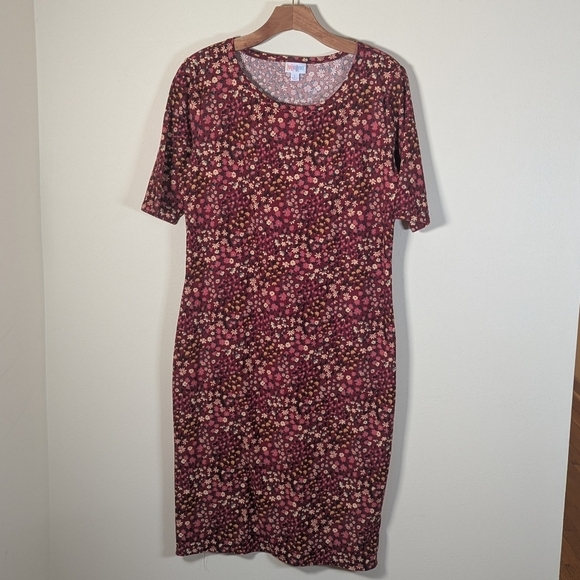 🌼LuLaRoe Burgundy Bloom Julia Dress – Comfy Meets Cottagecore Vibes 🌺✨ - Picture 2 of 6